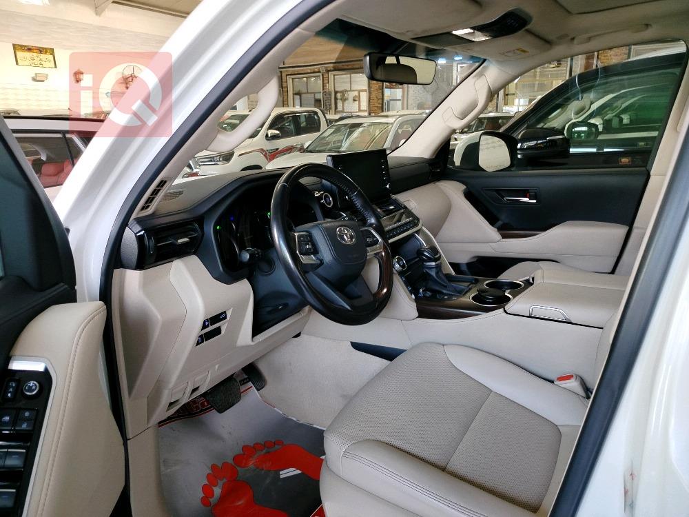 تويوتا لاندكروزر